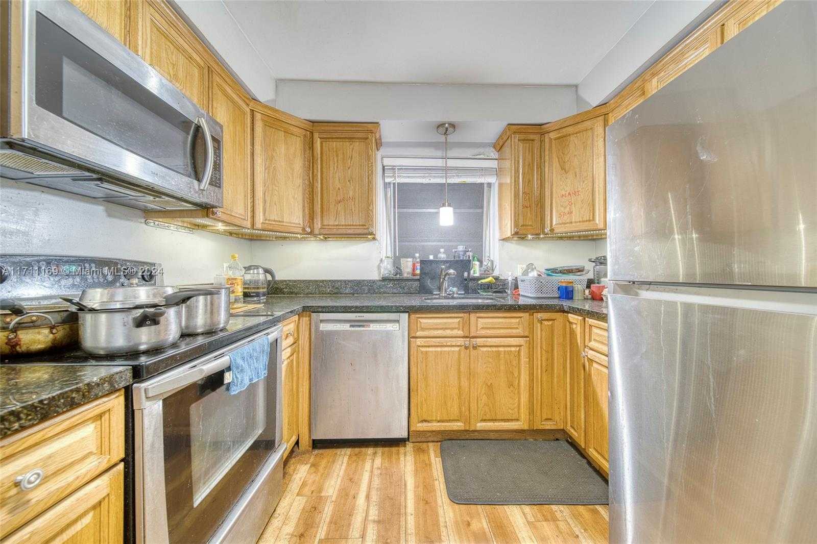 Small Image of FOR SALE IN NORTH MIAMI, North Miami Number 7