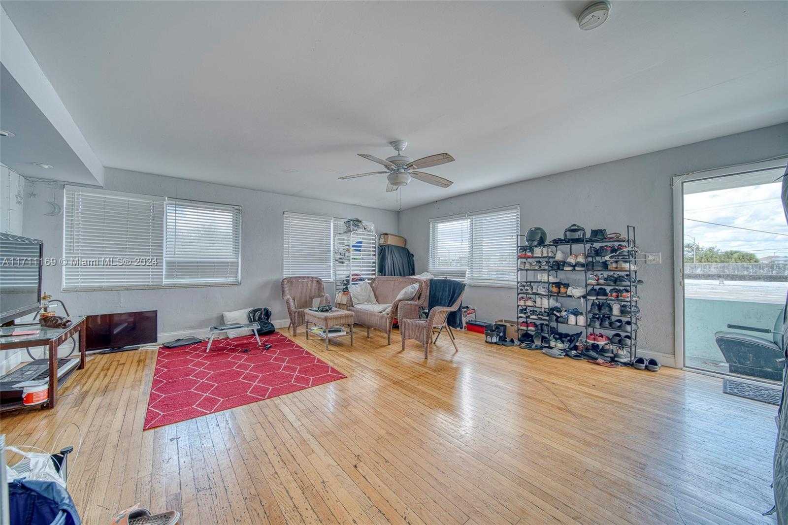 Small Image of FOR SALE IN NORTH MIAMI, North Miami Number 8
