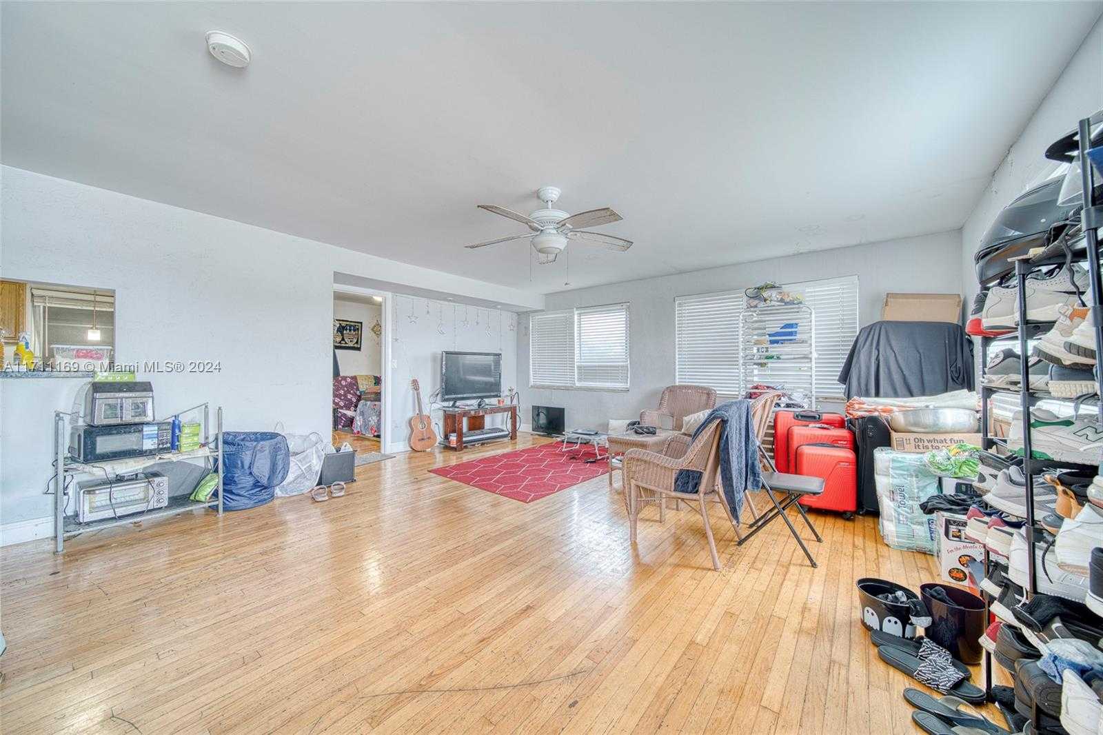 Small Image of FOR SALE IN NORTH MIAMI, North Miami Number 9