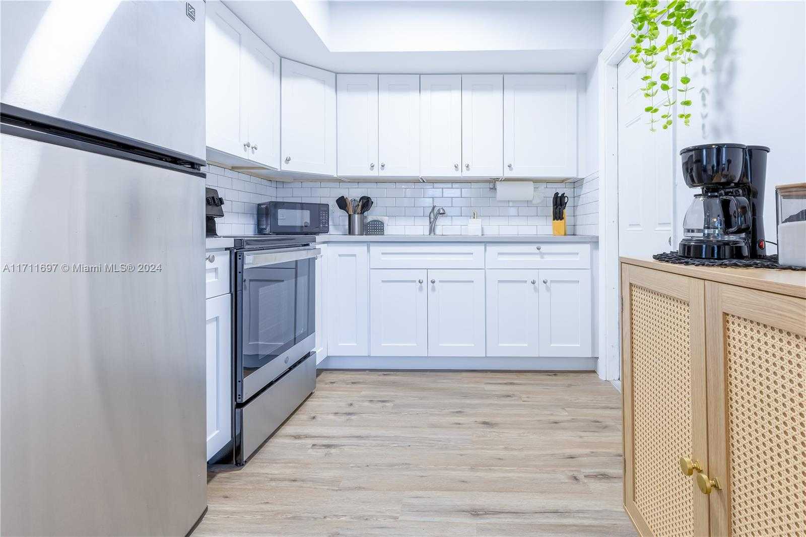 Small Image of 2748 NORTH EAST 32ND ST #1-7, Fort Lauderdale Number 12