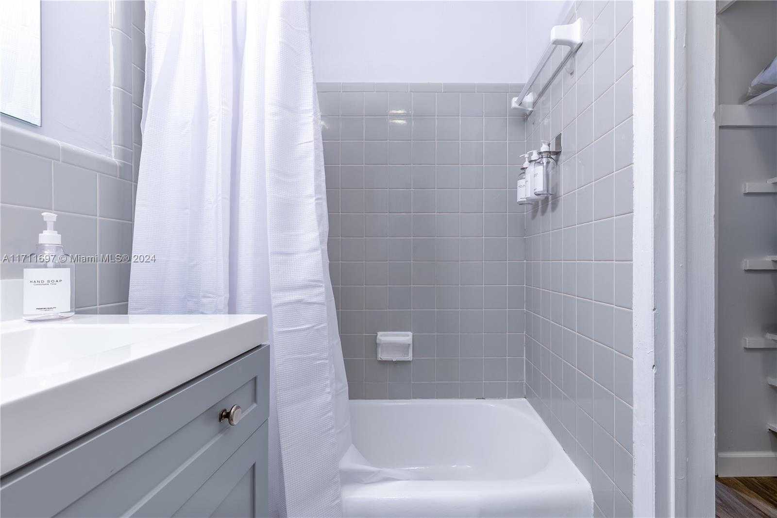 Small Image of 2748 NORTH EAST 32ND ST #1-7, Fort Lauderdale Number 13