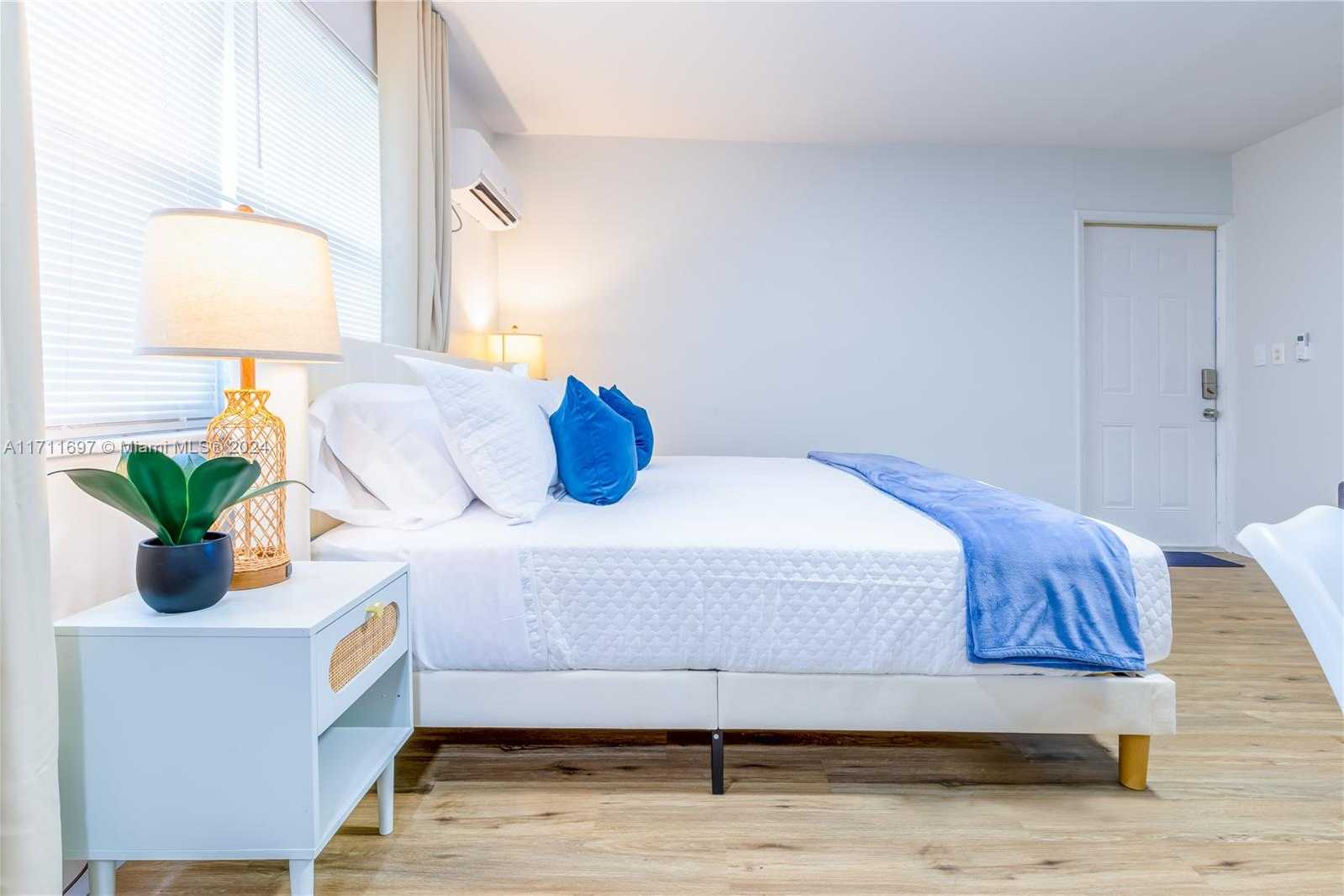 Small Image of 2748 NORTH EAST 32ND ST #1-7, Fort Lauderdale Number 19