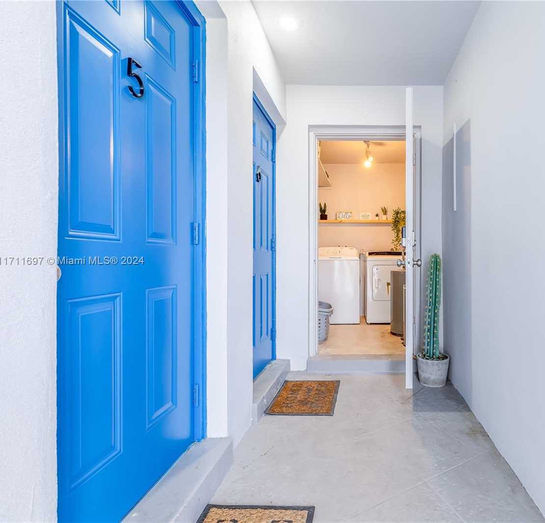 Small Image of 2748 NORTH EAST 32ND ST #1-7, Fort Lauderdale Number 37