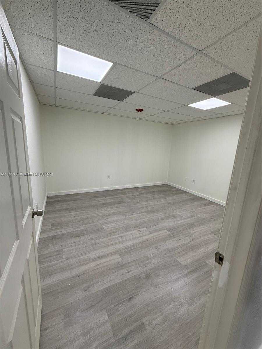 Small Image of 10460 SOUTH WEST 186TH ST #10460, Cutler Bay Number 13