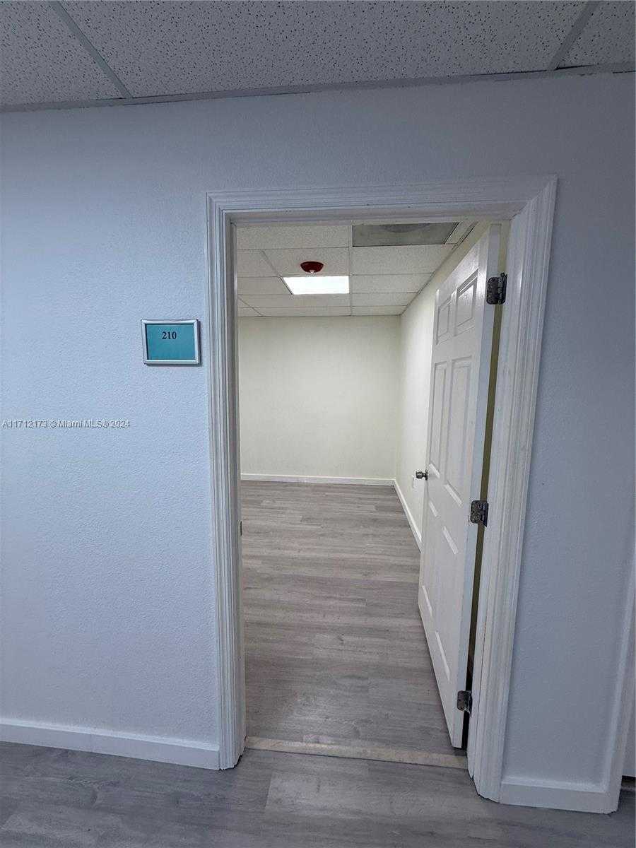Small Image of 10460 SOUTH WEST 186TH ST #10460, Cutler Bay Number 19