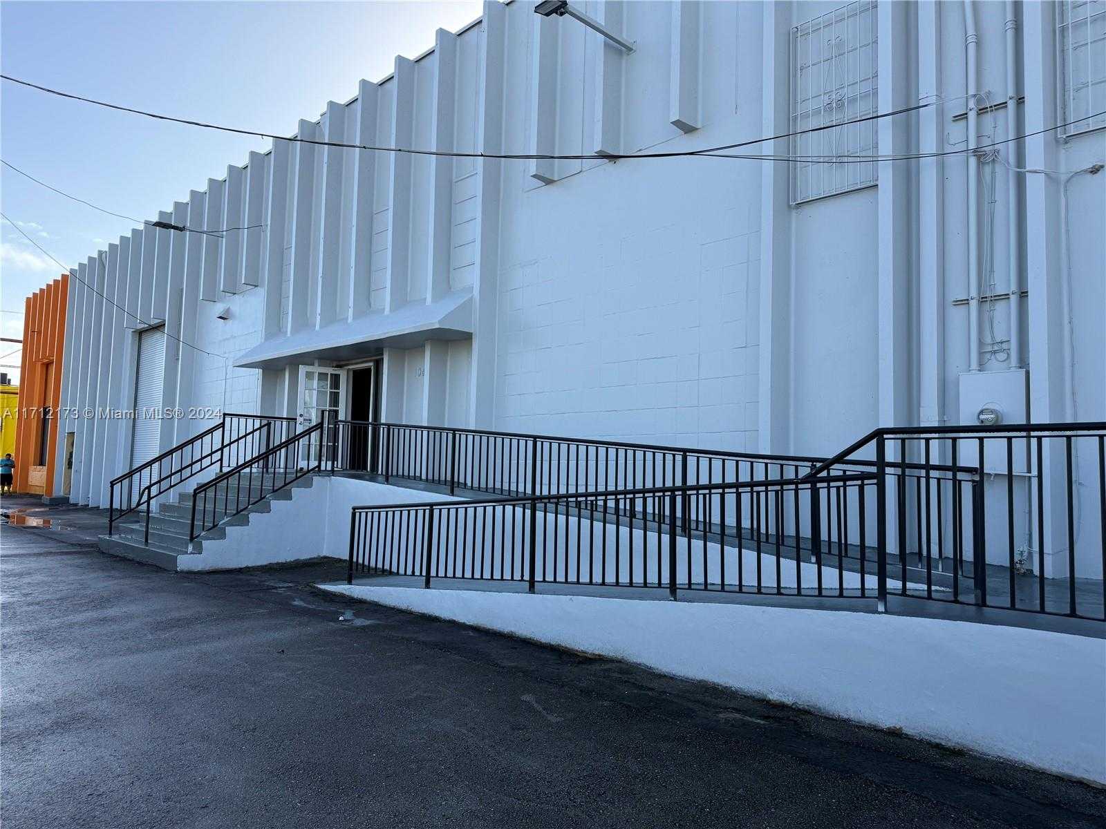Small Image of 10460 SOUTH WEST 186TH ST #10460, Cutler Bay Number 2