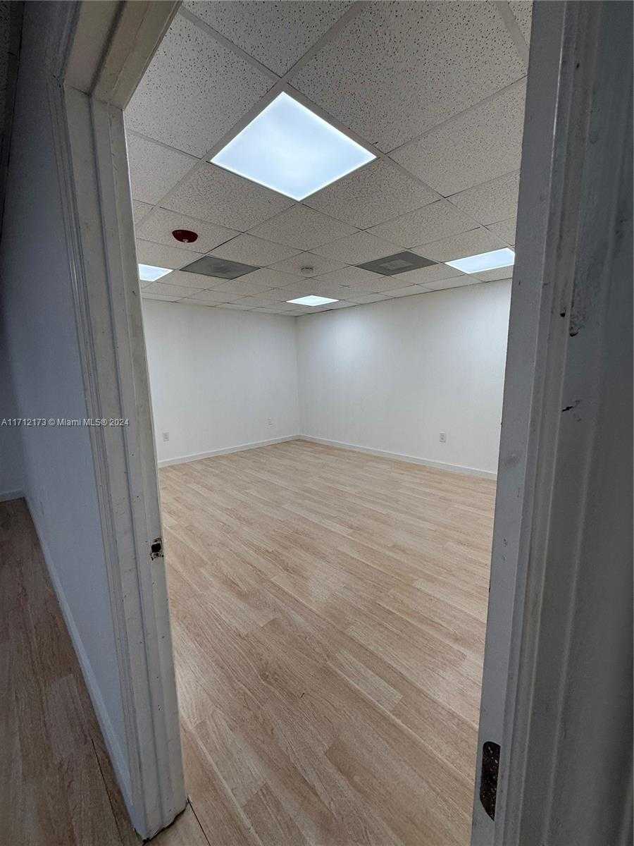 Small Image of 10460 SOUTH WEST 186TH ST #10460, Cutler Bay Number 25