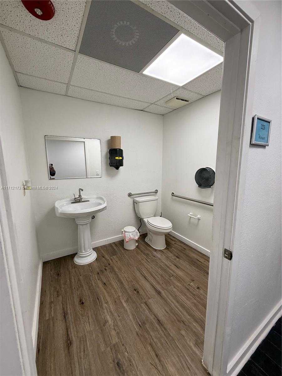 Small Image of 10460 SOUTH WEST 186TH ST #10460, Cutler Bay Number 28