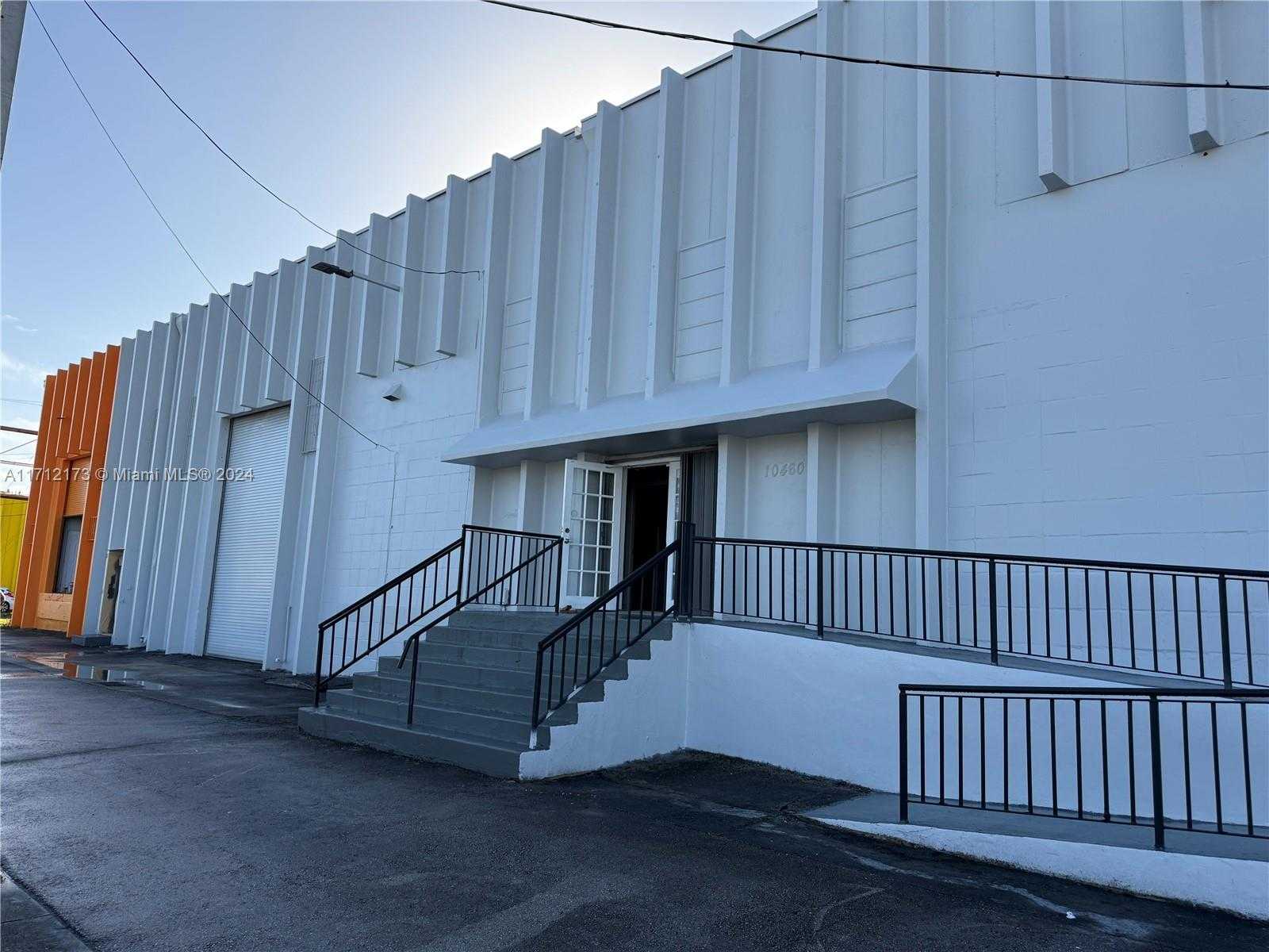 Small Image of 10460 SOUTH WEST 186TH ST #10460, Cutler Bay Number 32