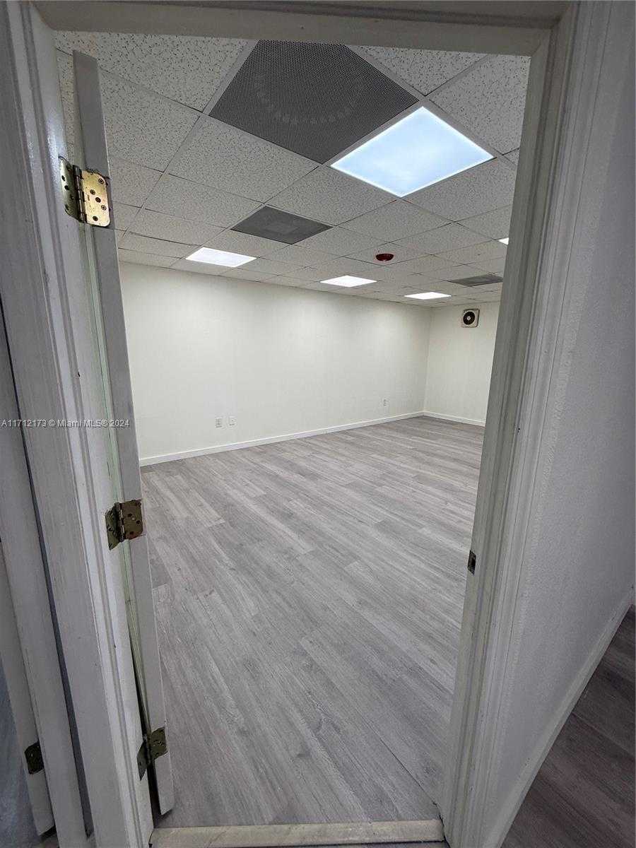 Small Image of 10460 SOUTH WEST 186TH ST #10460, Cutler Bay Number 9