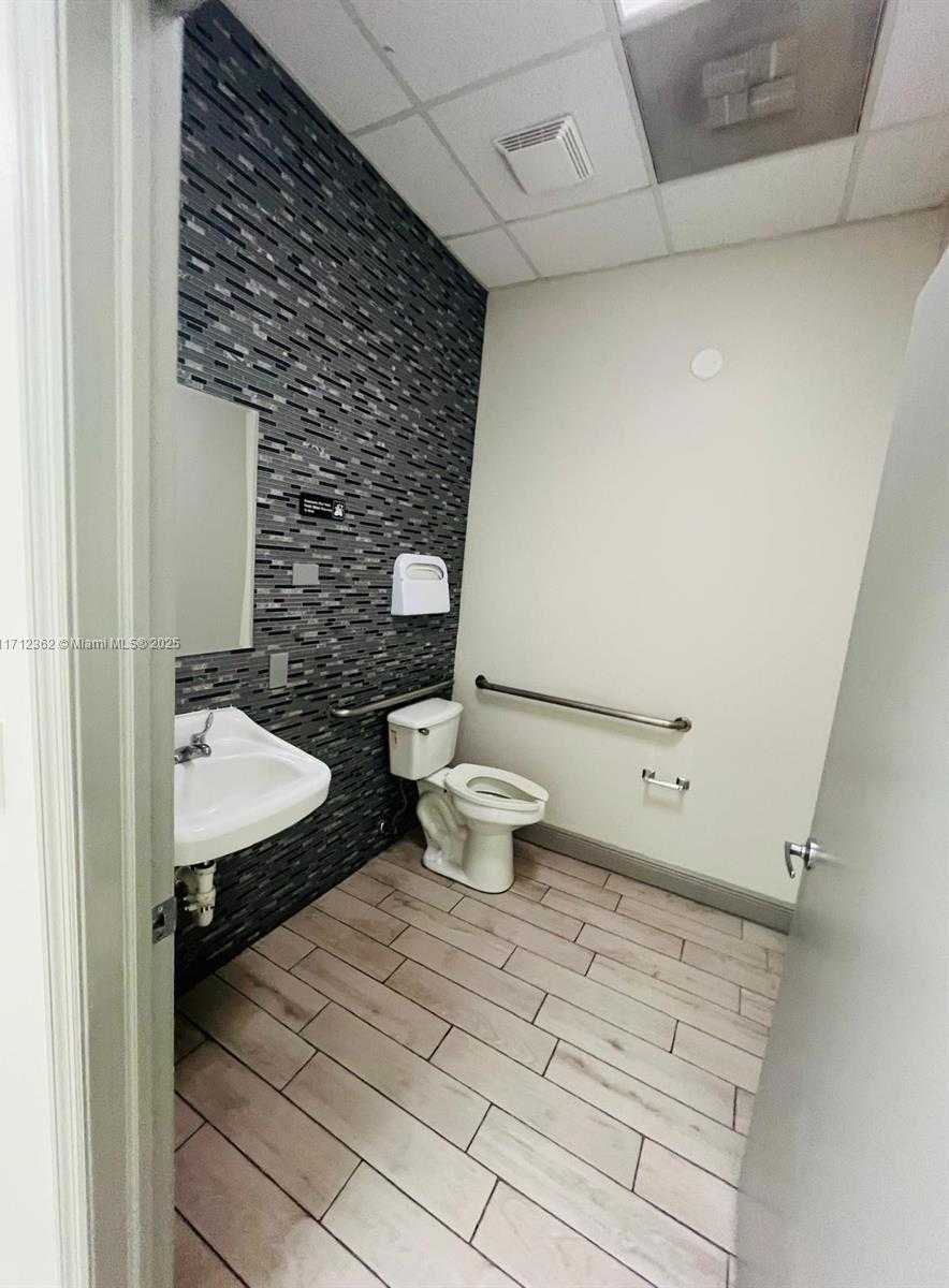 Small Image of 6101 WEST ATLANTIC BLVD #101-104, Margate Number 30
