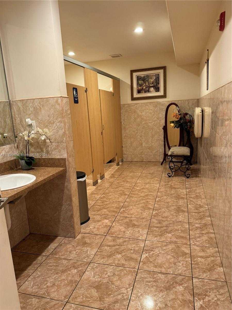 Small Image of 15343 NORTH WEST 2ND AVE, Miami Number 11