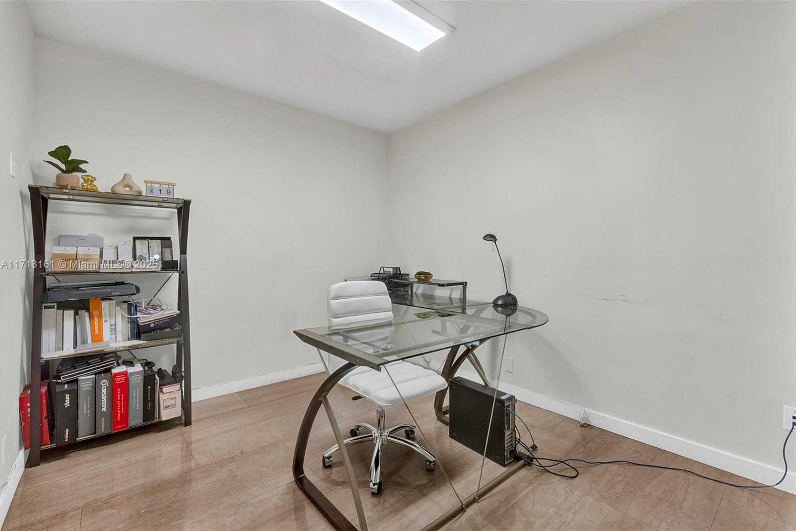 Small Image of 821 NORTH 21ST AVE, Hollywood Number 11