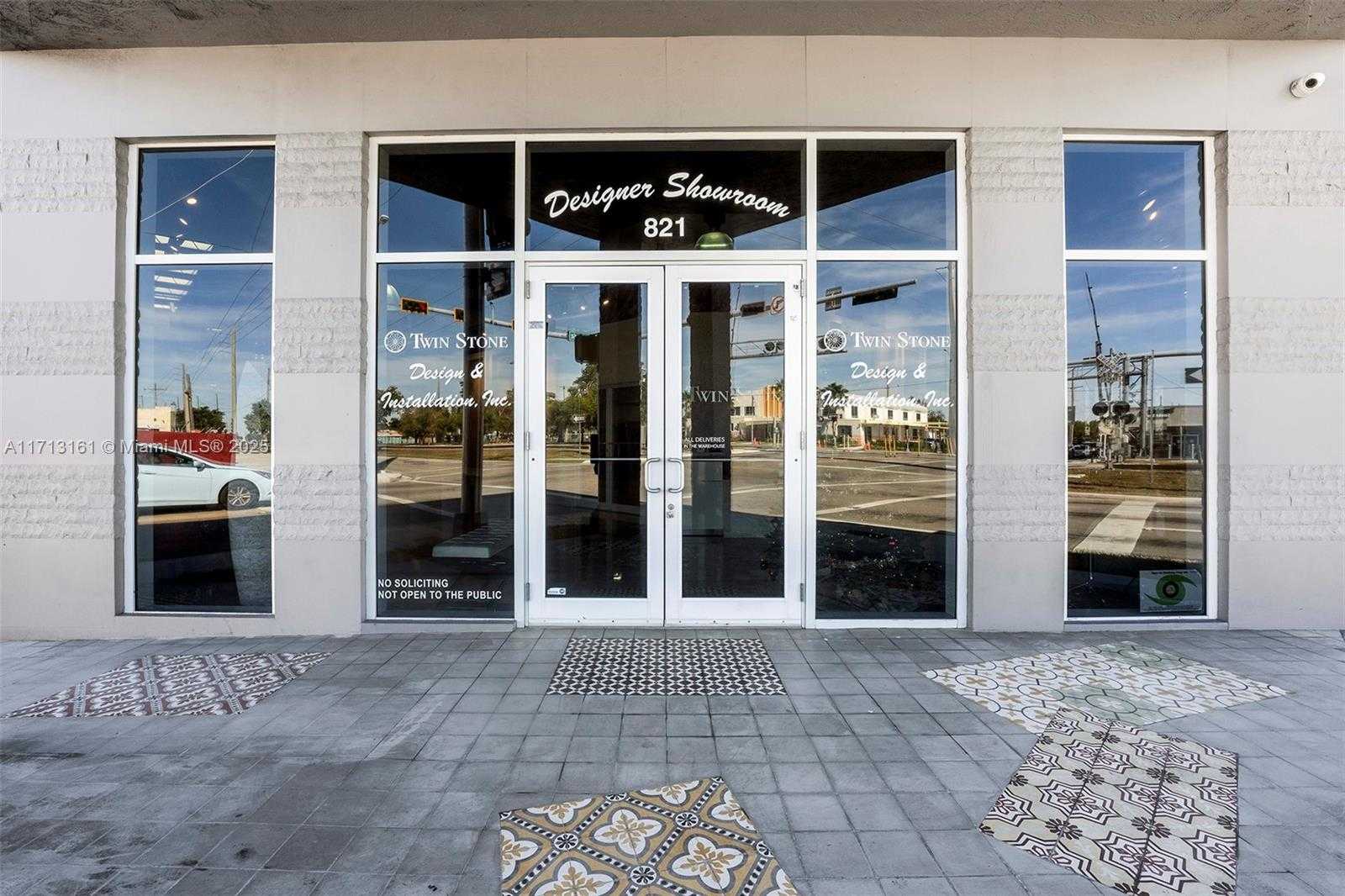 Small Image of 821 NORTH 21ST AVE, Hollywood Number 2