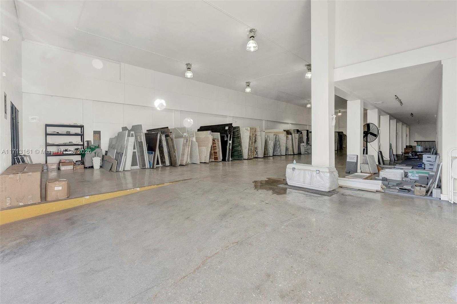 Small Image of 821 NORTH 21ST AVE, Hollywood Number 23