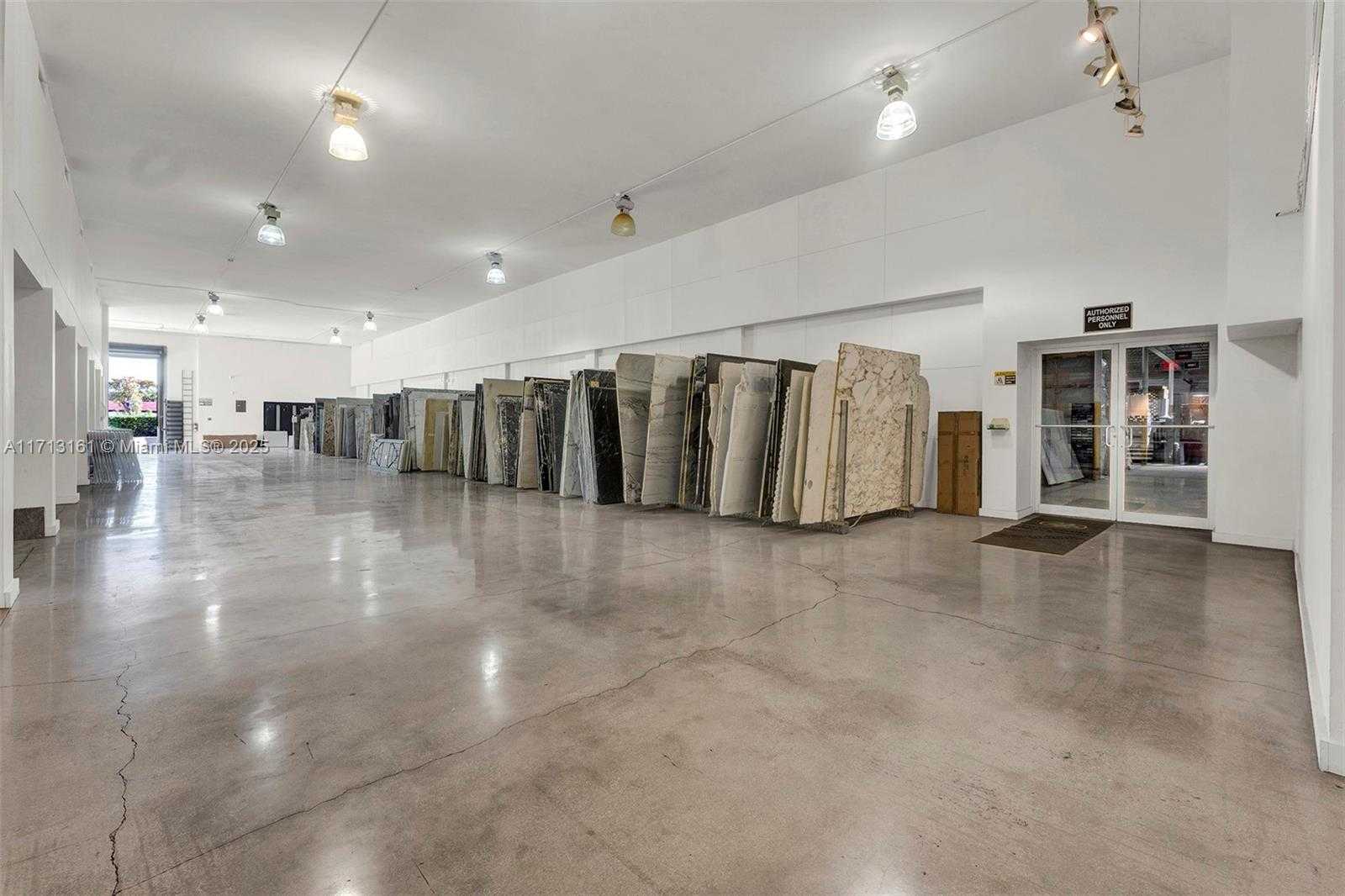 Small Image of 821 NORTH 21ST AVE, Hollywood Number 24