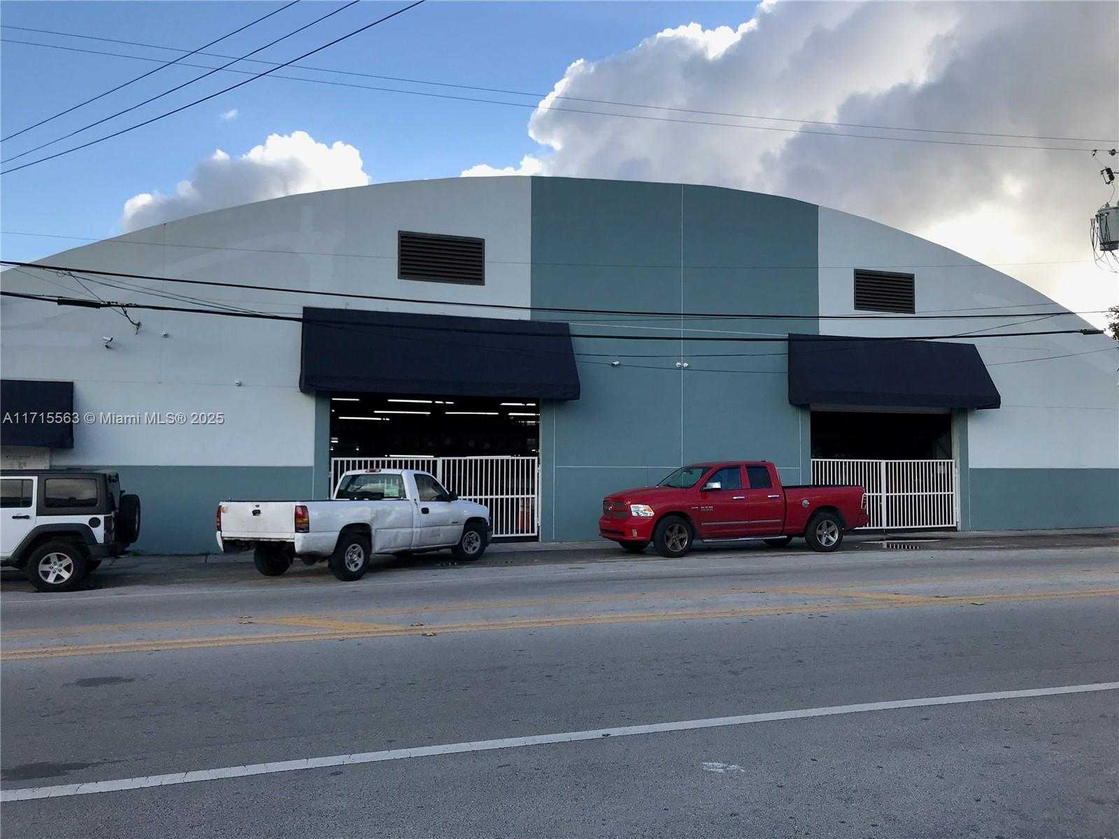 Small Image of 1628 NORTH WEST 28TH ST, Miami Number 2