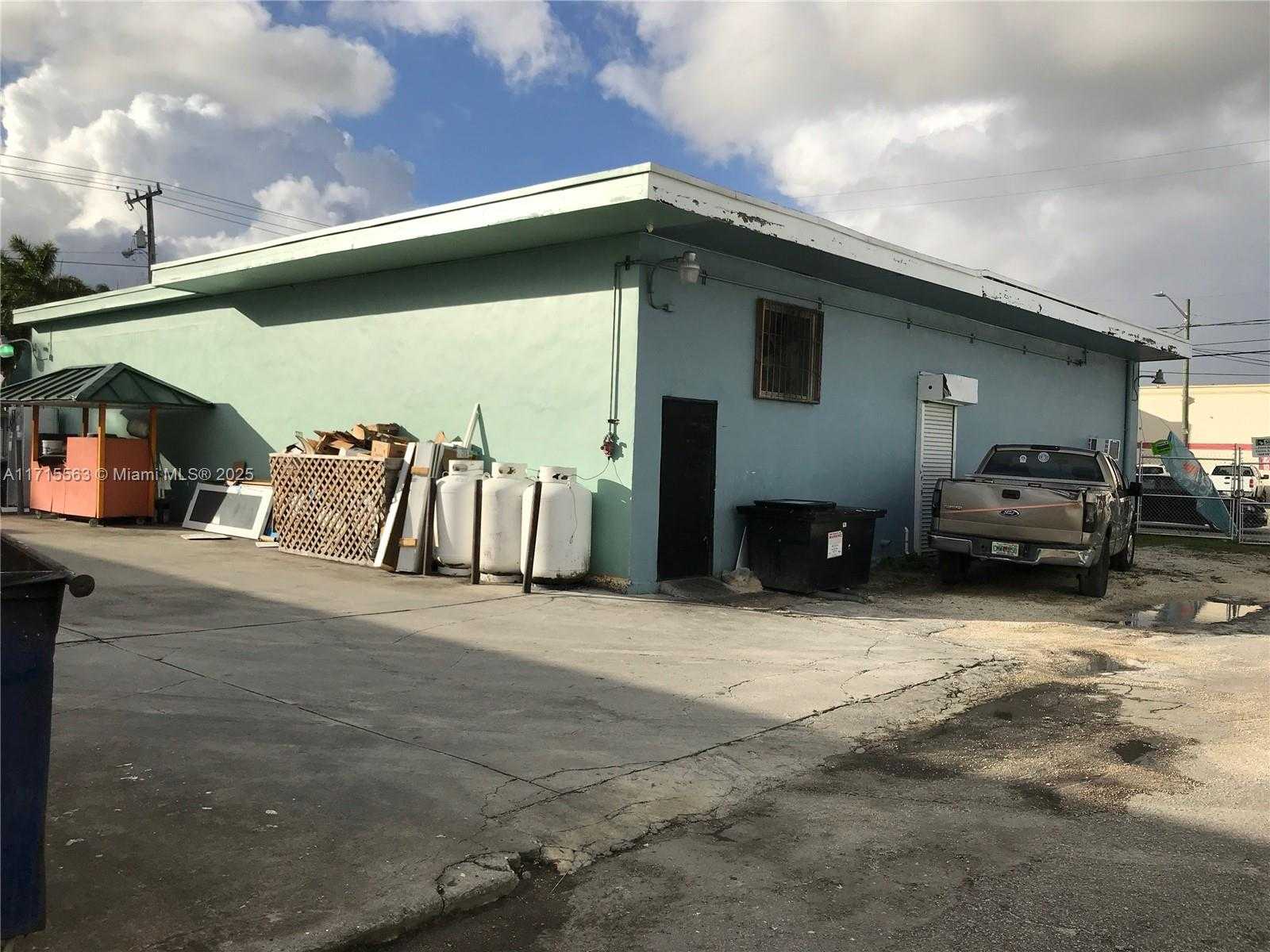 Small Image of 1628 NORTH WEST 28TH ST, Miami Number 21
