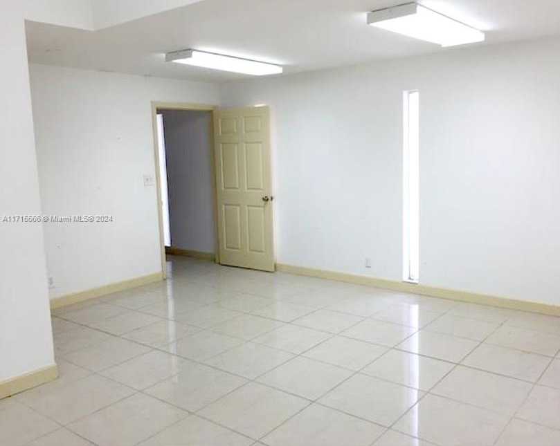 Small Image of 1800 SOUTH WEST 7TH AVE, Pompano Beach Number 9