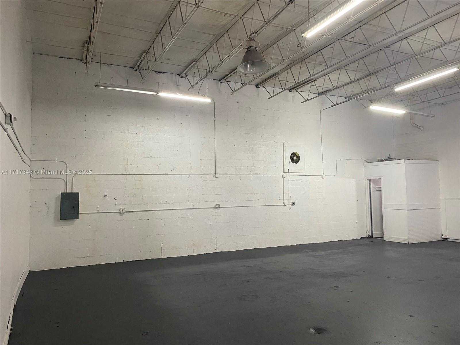 Small Image of 5712 SOUTH WEST 25TH ST ##1-2, West Park Number 10