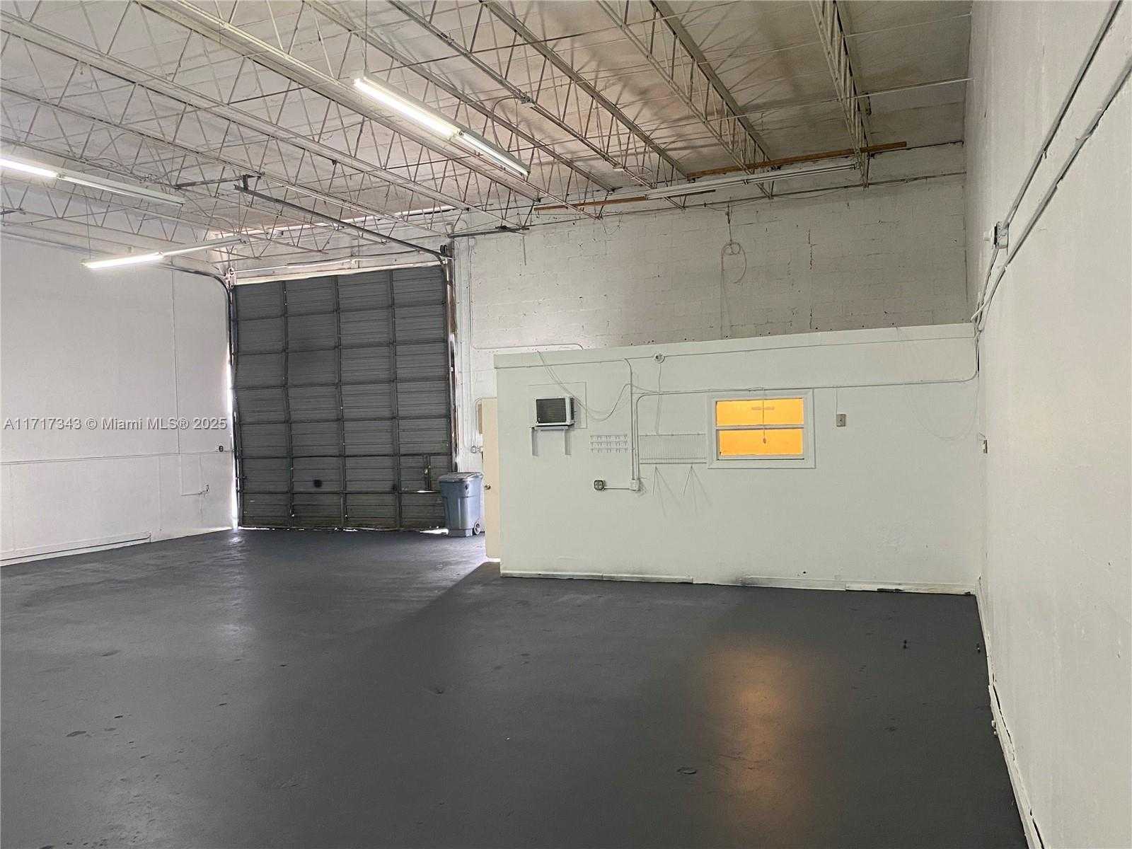 Small Image of 5712 SOUTH WEST 25TH ST ##1-2, West Park Number 11