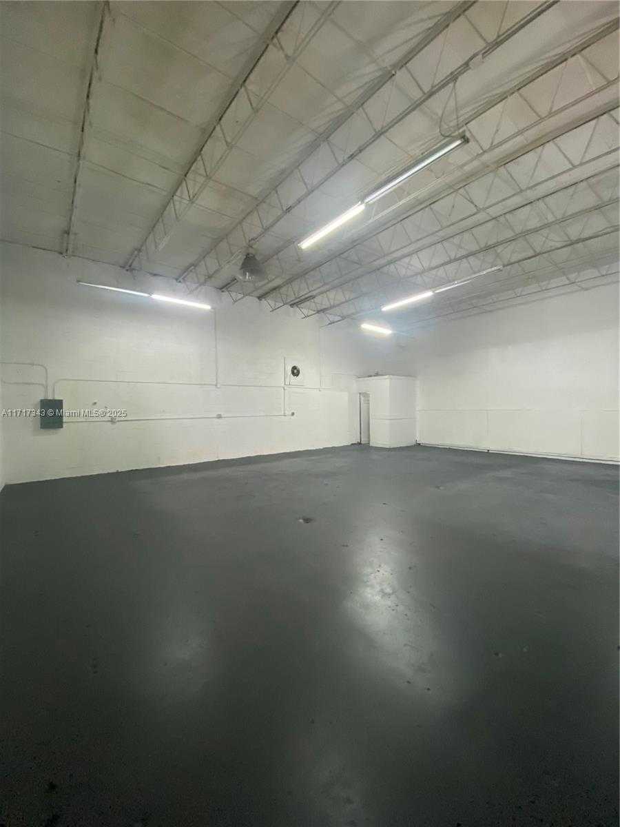 Small Image of 5712 SOUTH WEST 25TH ST ##1-2, West Park Number 15