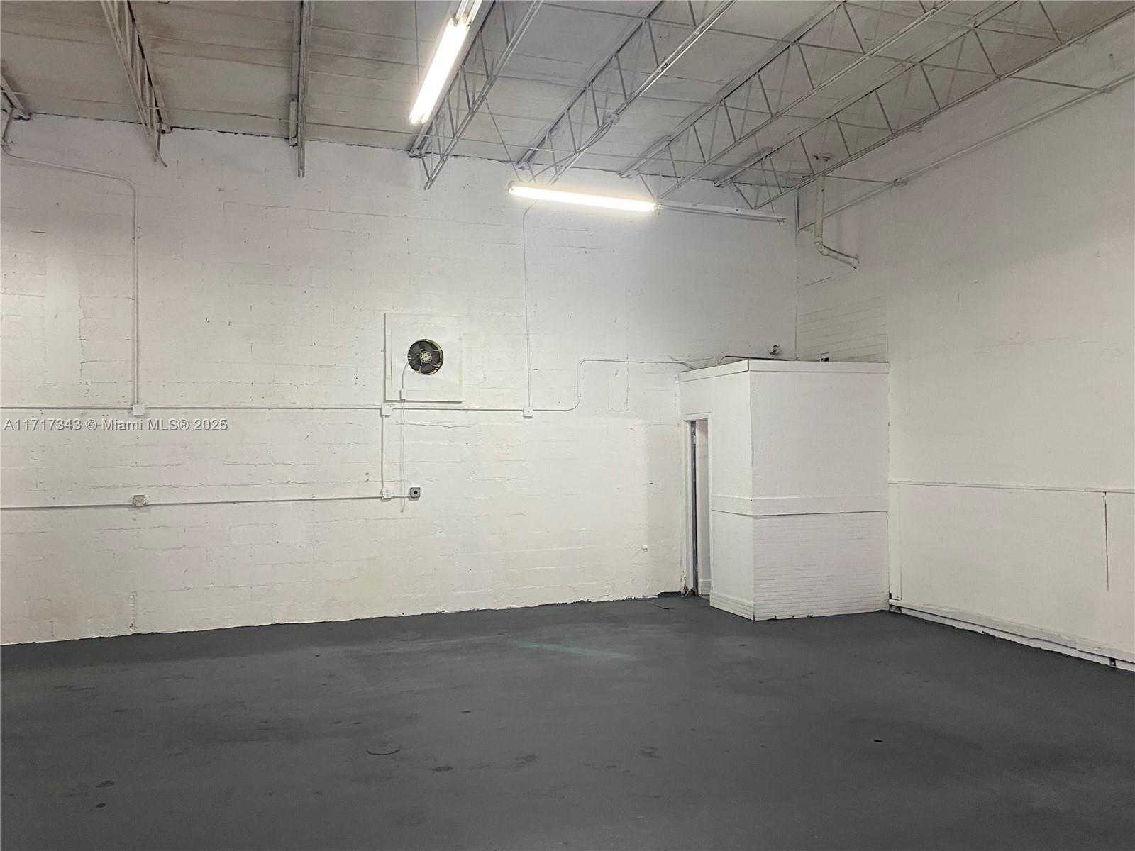 Small Image of 5712 SOUTH WEST 25TH ST ##1-2, West Park Number 16