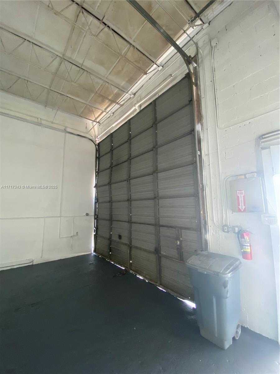 Small Image of 5712 SOUTH WEST 25TH ST ##1-2, West Park Number 4