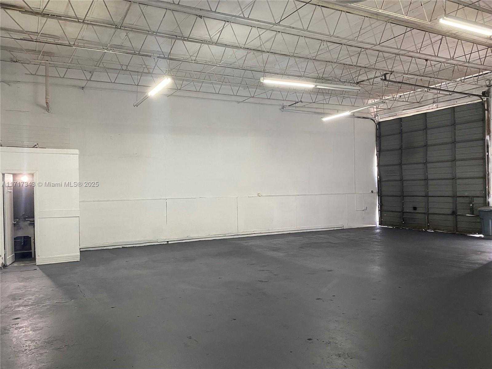 Small Image of 5712 SOUTH WEST 25TH ST ##1-2, West Park Number 5