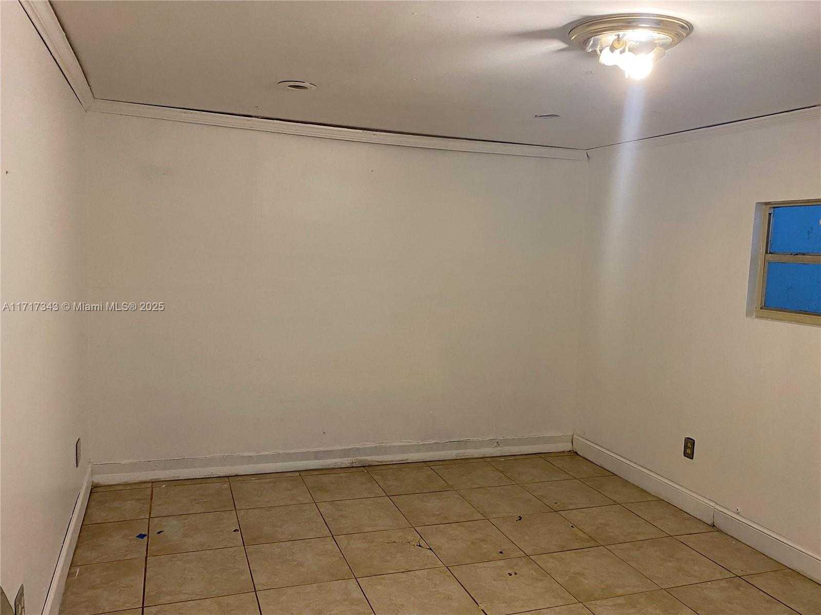Small Image of 5712 SOUTH WEST 25TH ST ##1-2, West Park Number 7