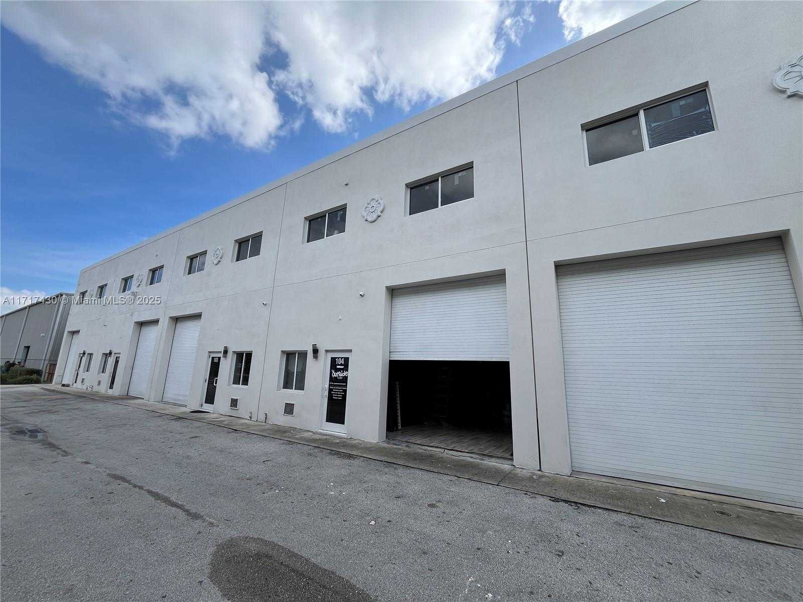 Small Image of 15050 SOUTH WEST 137TH ST, Miami Number 7