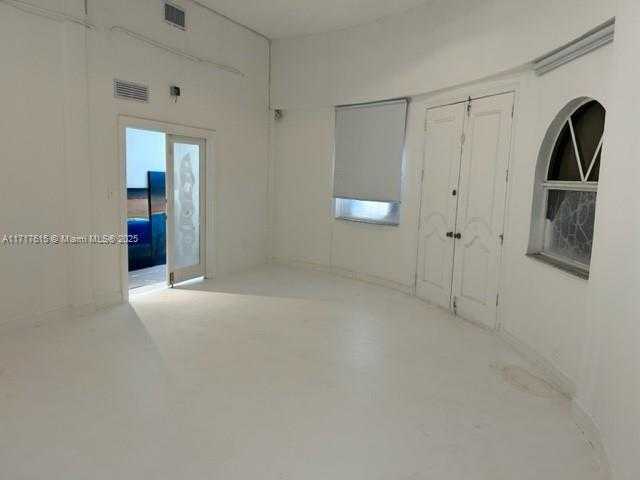 Small Image of 5600 NORTH WEST 7TH AVE, Miami Number 12