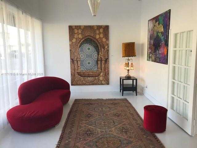 Small Image of 5600 NORTH WEST 7TH AVE, Miami Number 4