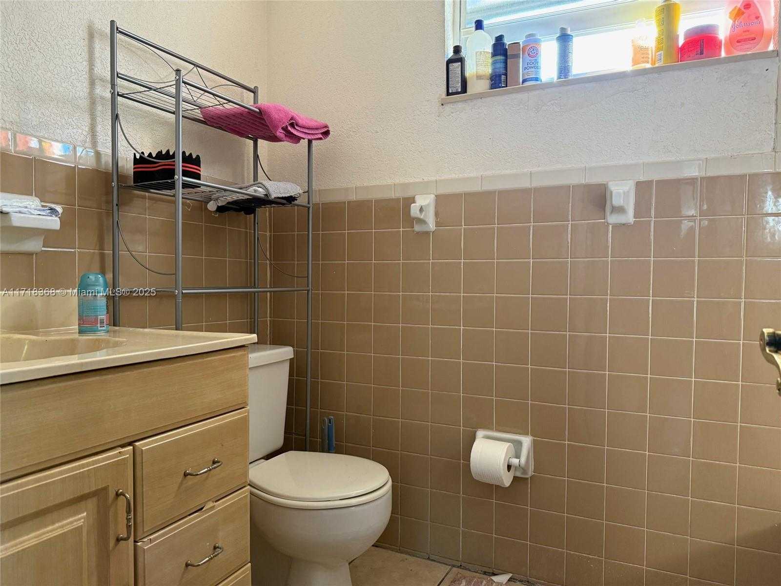 Small Image of 2001 NORTH WEST 21ST AVE, Fort Lauderdale Number 29