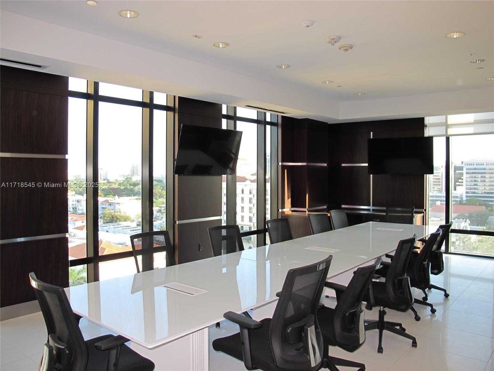 Small Image of 1600 PONCE DE LEON BLVD #1103, Coral Gables Number 4