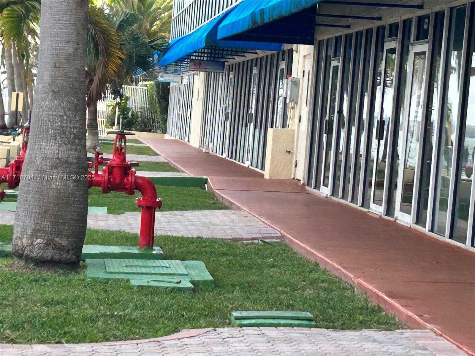 Small Image of 7601 EAST TREASURE DR #CU-5, North Bay Village Number 2