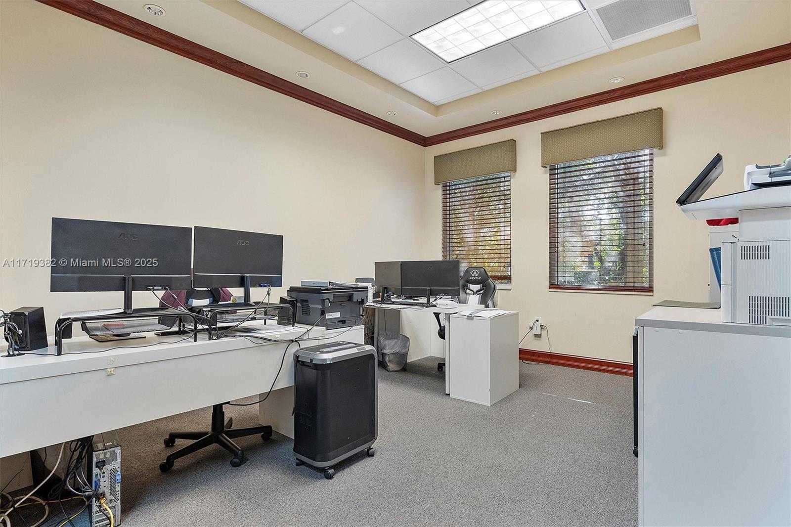 Small Image of 2883 Executive Park Dr, Weston, FL 33331, USA Number 19