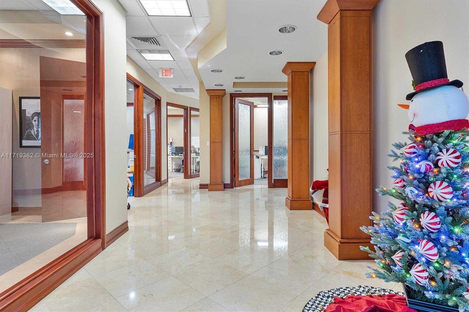 Small Image of 2883 Executive Park Dr, Weston, FL 33331, USA Number 20