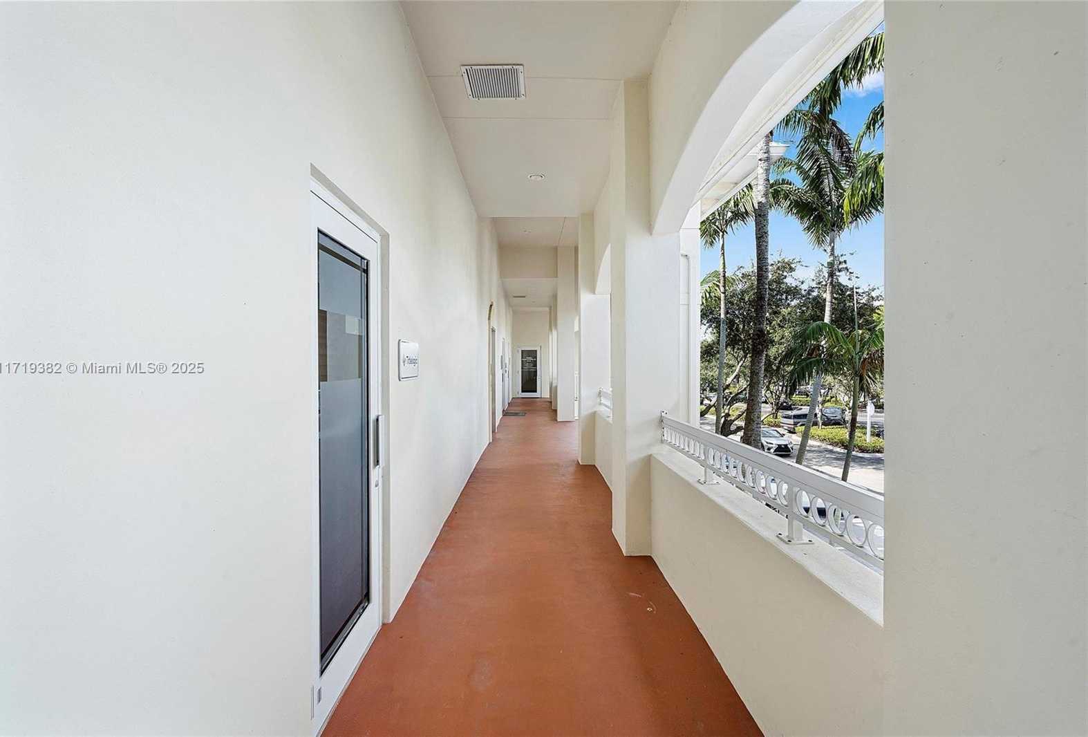 Small Image of 2883 Executive Park Dr, Weston, FL 33331, USA Number 29