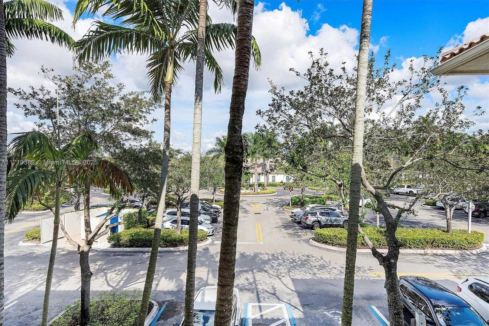 Small Image of 2883 Executive Park Dr, Weston, FL 33331, USA Number 30