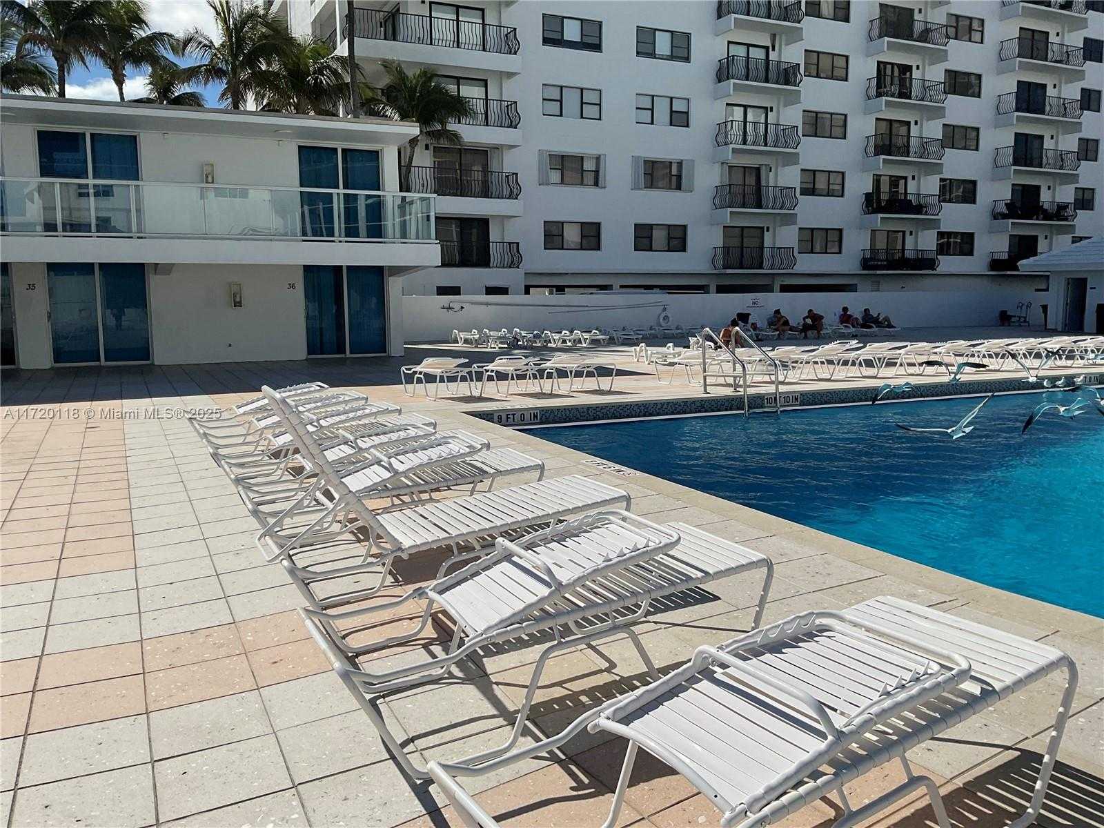 Small Image of 5445 COLLINS AVE #CU28, Miami Beach Number 2