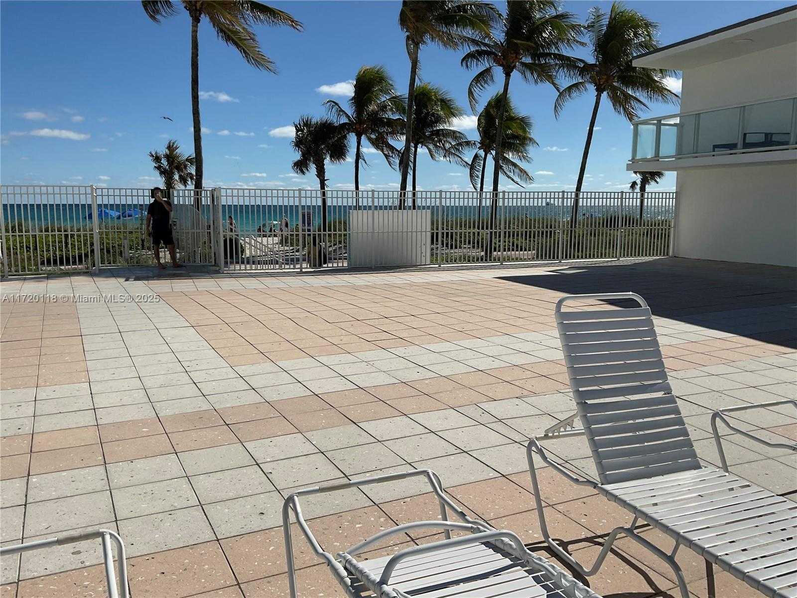 Small Image of 5445 COLLINS AVE #CU28, Miami Beach Number 3