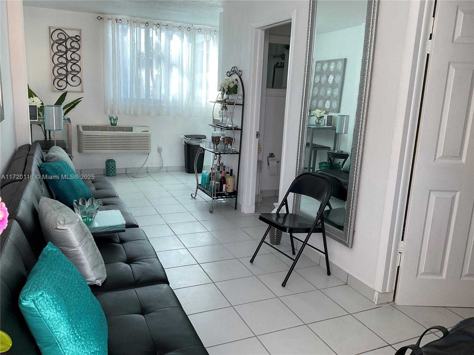Small Image of 5445 COLLINS AVE #CU28, Miami Beach Number 5