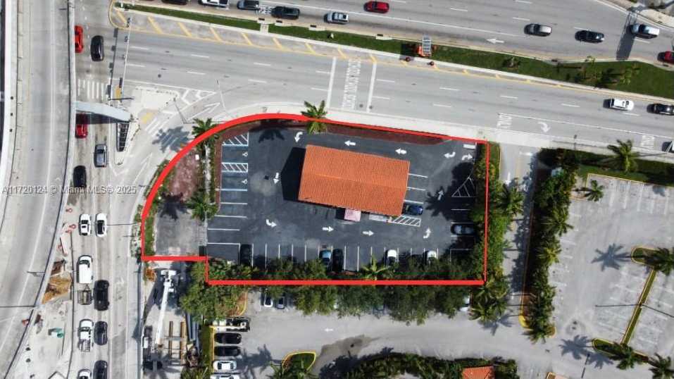 Small Image of 7701 NORTH WEST 103RD ST, Hialeah Gardens Number 5