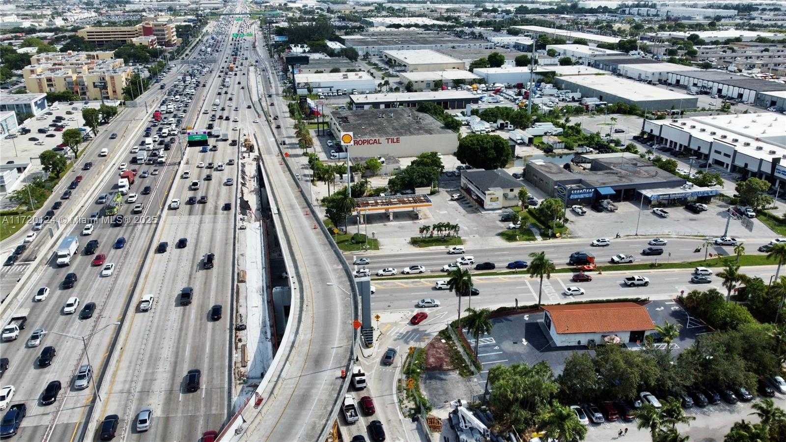 Small Image of 7701 NORTH WEST 103RD ST, Hialeah Gardens Number 9
