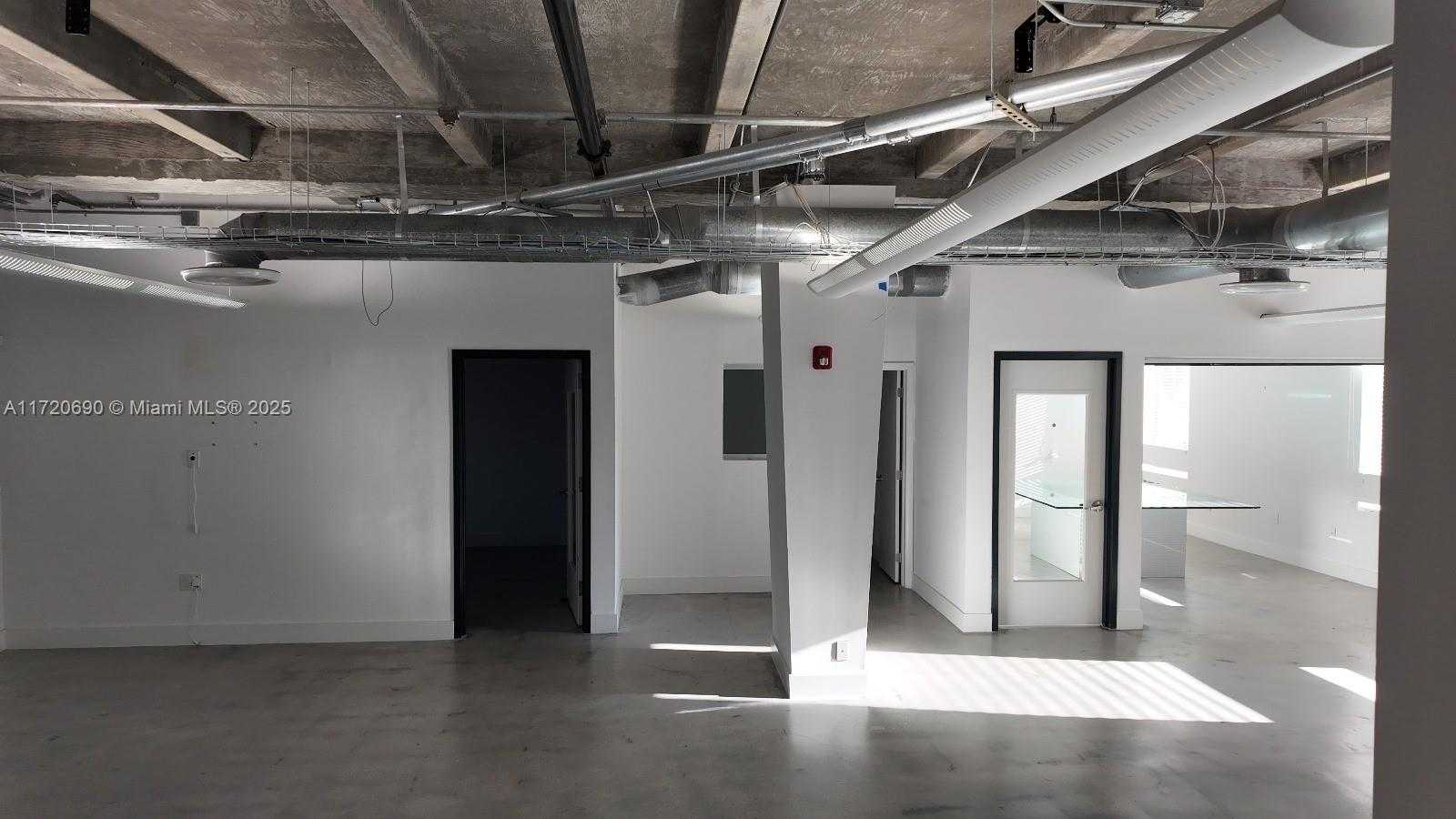 Small Image of 309 23RD ST #2-East, Miami Beach Number 5