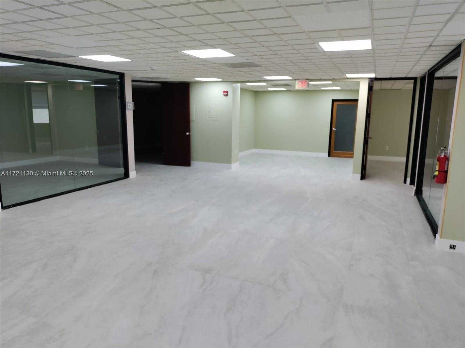 Small Image of 1799 W Oakland Park Blvd, Oakland Park, FL 33311, USA Number 9