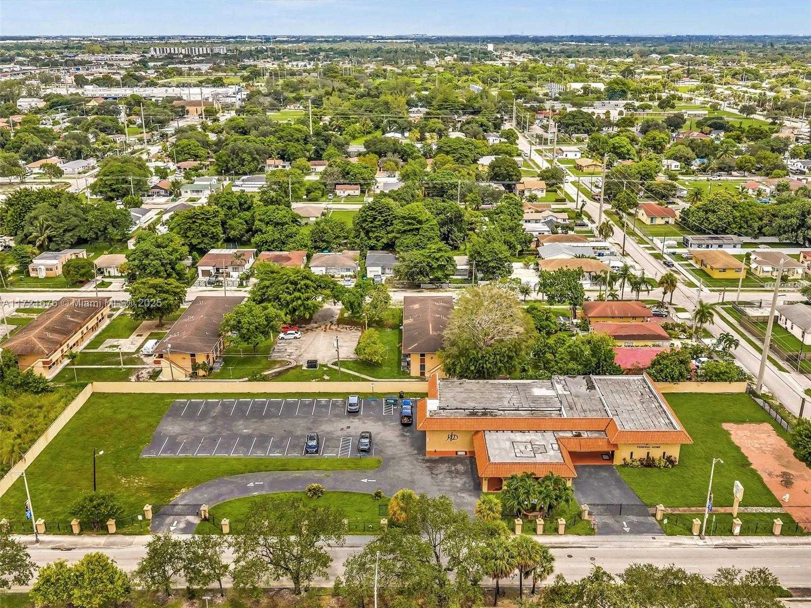 Small Image of 2321 NORTH WEST 62ND ST, Miami Number 13