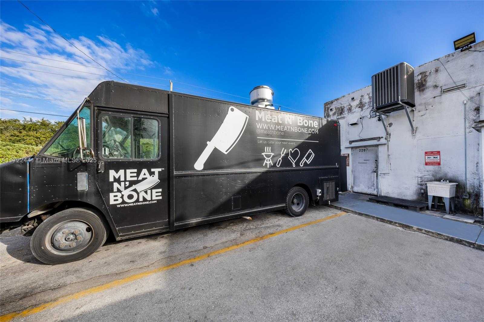 Small Image of 2207, Miami Number 17