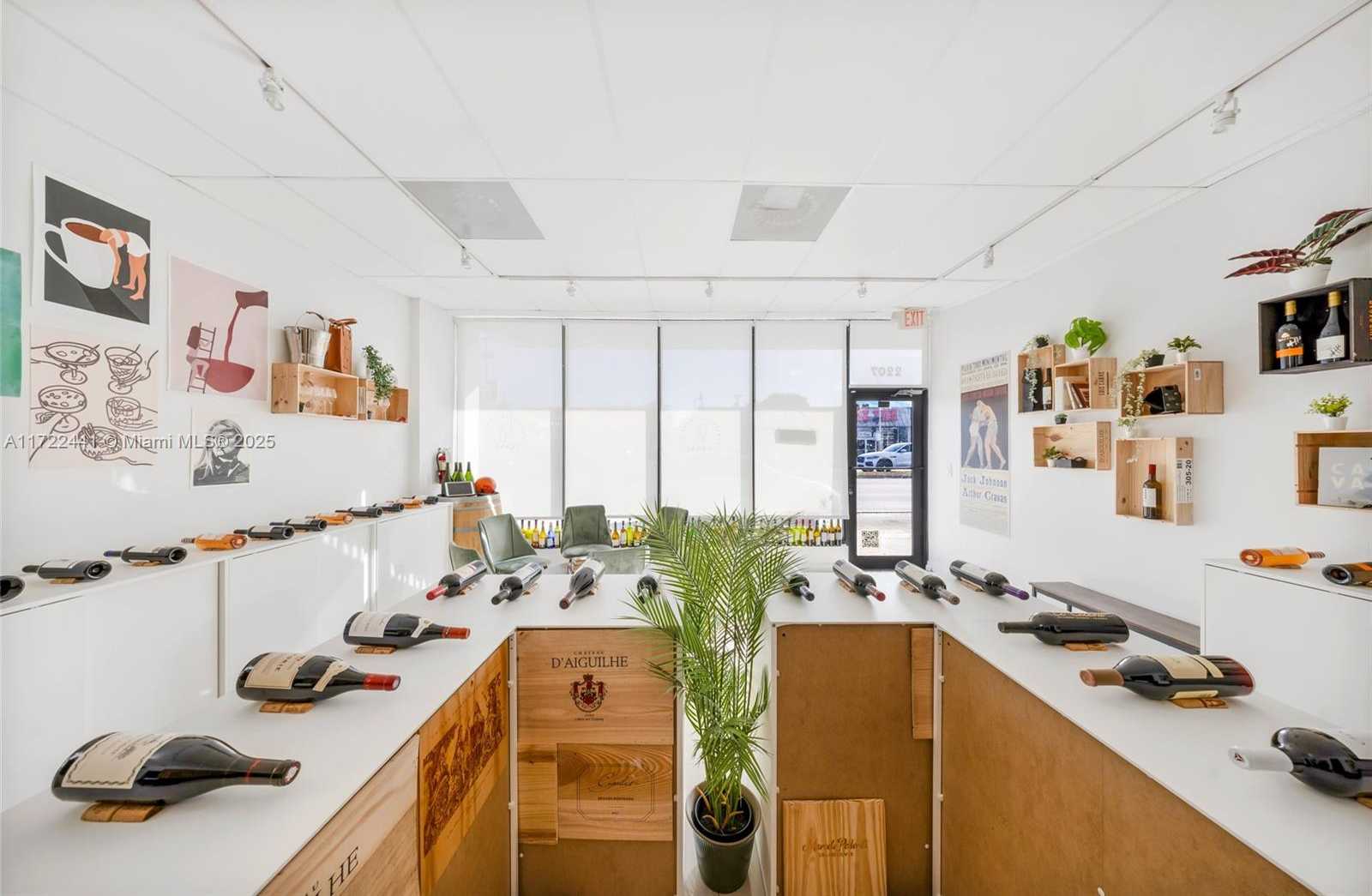 Small Image of 2207, Miami Number 8